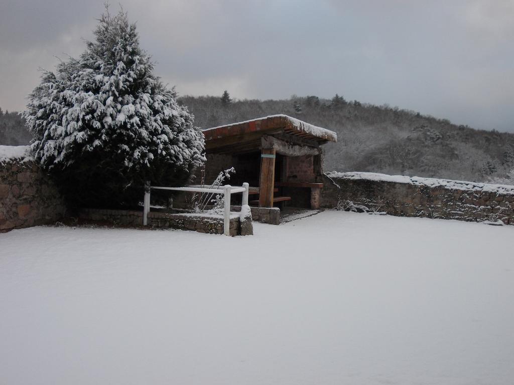 Domaine De Clermont Bed & Breakfast La Roche-en-Brenil Exterior photo